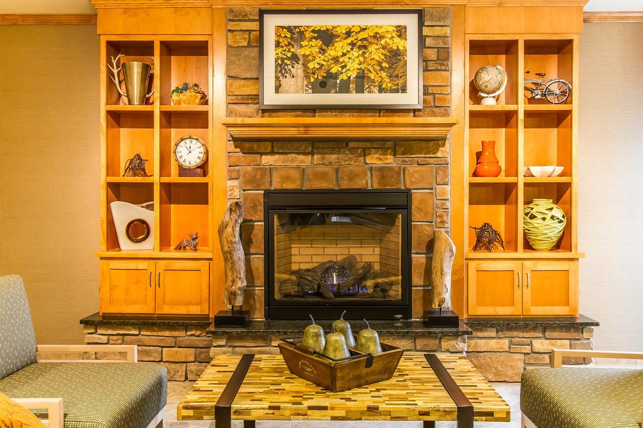 Mainstay Suites Stanley Экстерьер фото